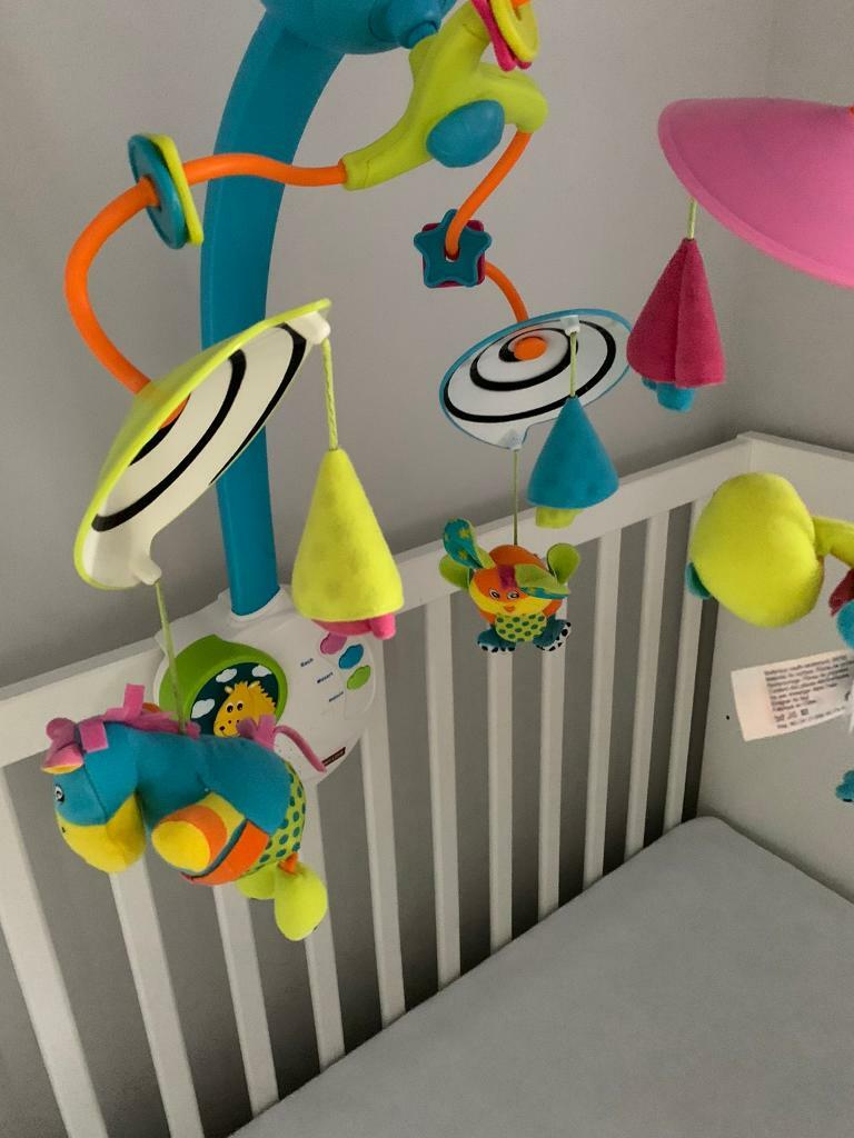 baby einstein cot mobile